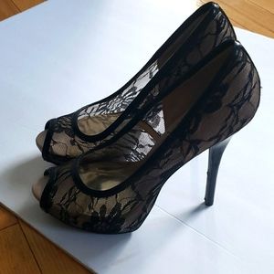 Jennifer Lopez Laced Heels